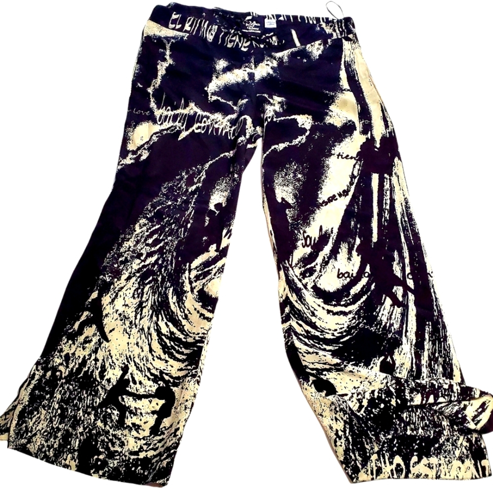 Summer silk like black and white graphic pants
